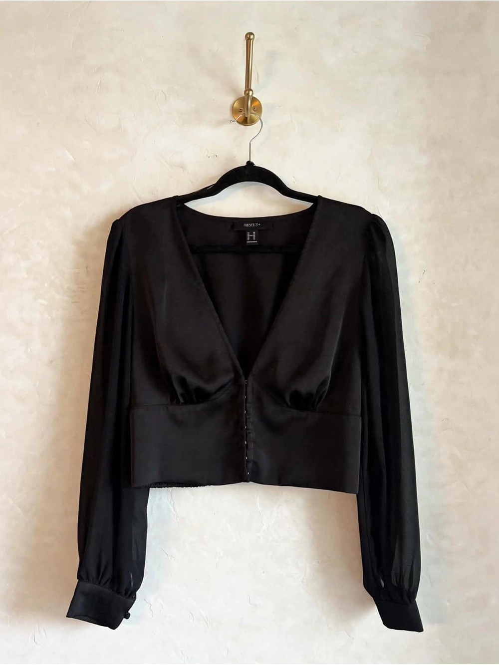 Forever 21+ Black Satin Hook & Eye Peasant Blouse 0X Plus Size
